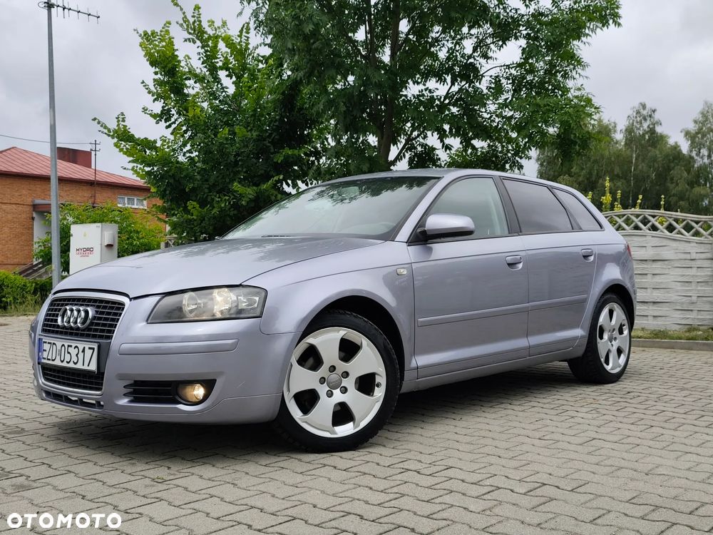 Audi A3 Sportback 1.6 S line Sportpaket plus - 4