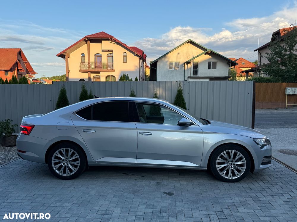 Skoda Superb 2.0 TDI 4X4 DSG Style - 11