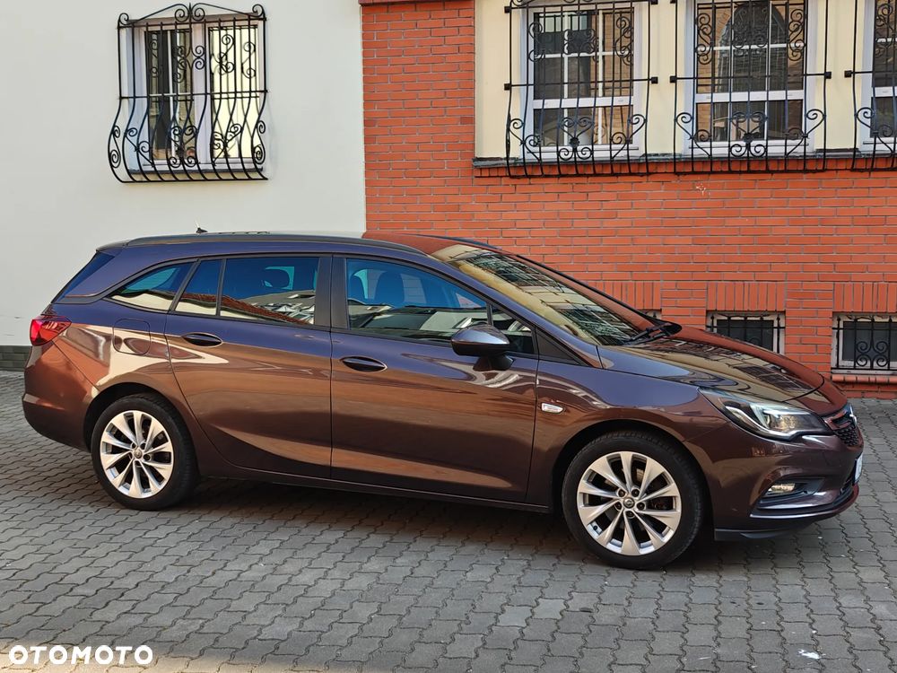 Opel Astra 1.6 CDTI Sport - 33
