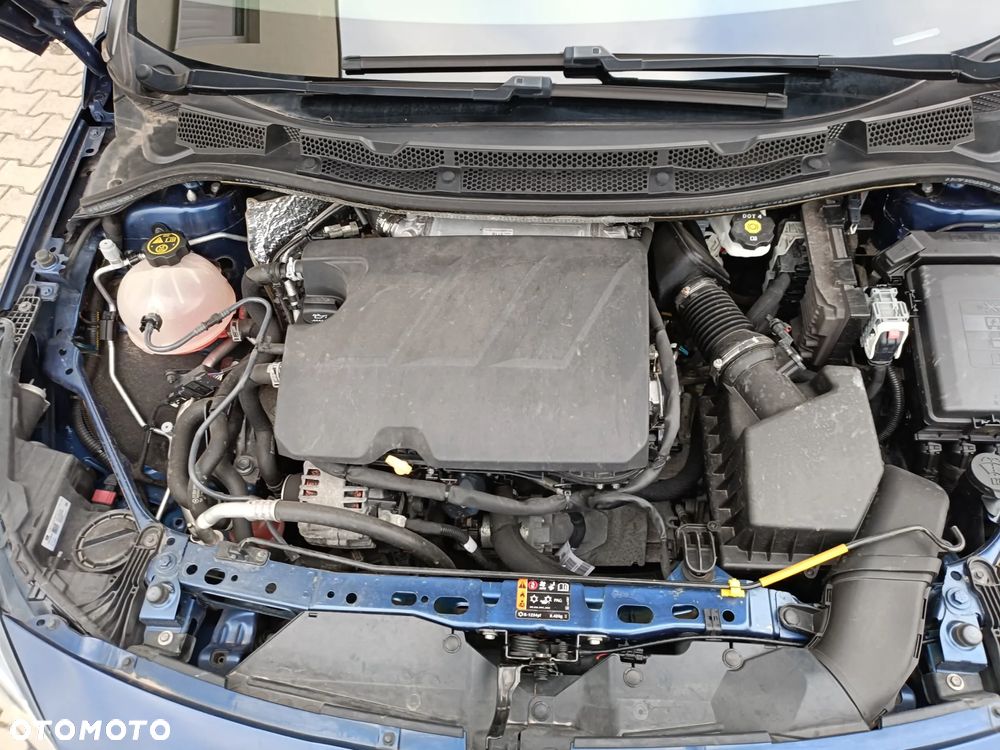 Opel Astra 1.5 D Start/Stop Sports Tourer - 24