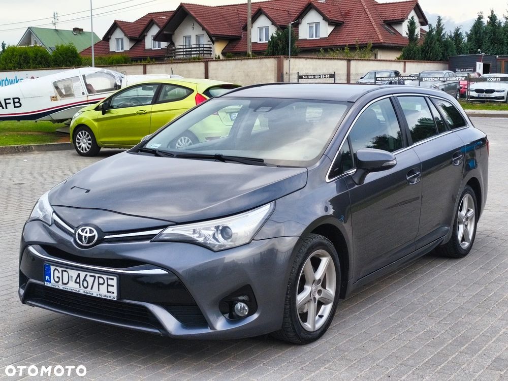 Toyota Avensis - 5