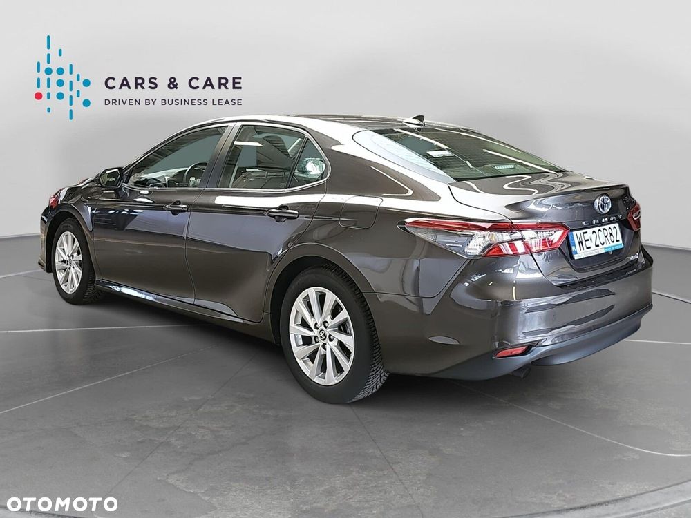 Toyota Camry 2.5 Hybrid Comfort CVT - 25