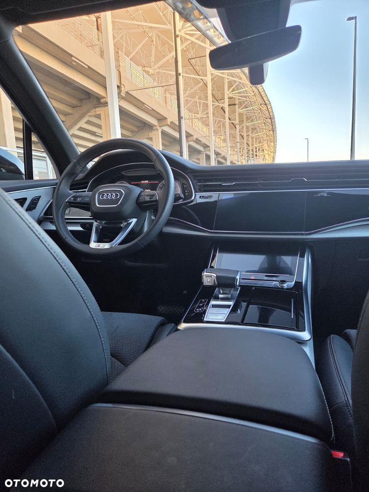 Audi Q7 55 TFSI e Quattro Tiptronic - 18