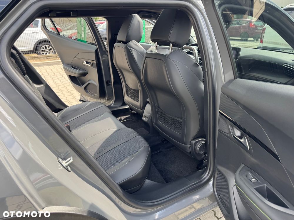 Peugeot 2008 1.2 PureTech GT Line S&S EAT8 - 22