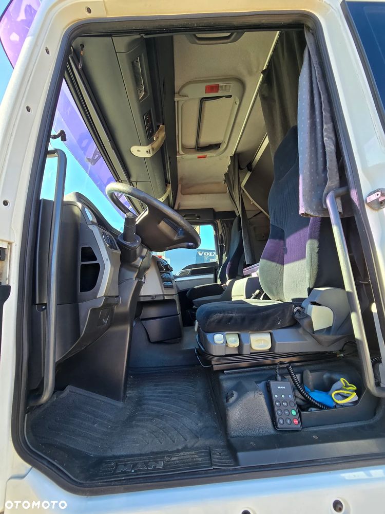 MAN tgx 25-440 6x2 laweta wciągarka całość na poduszkach - 24