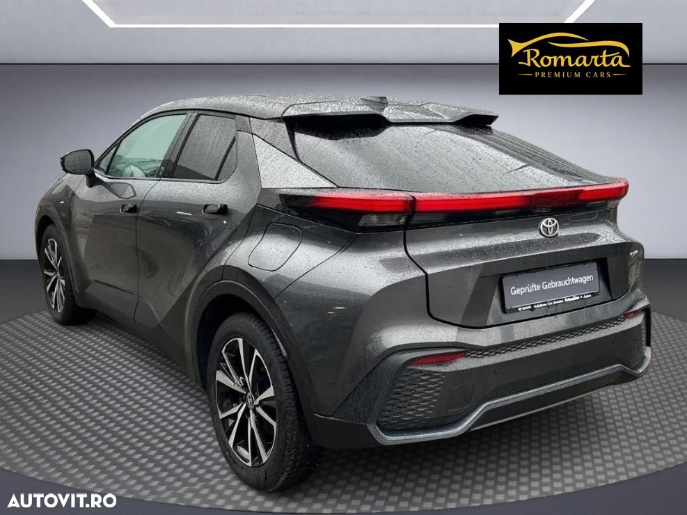 Toyota C-HR 1.8 Hybrid Team Deutschland - 9