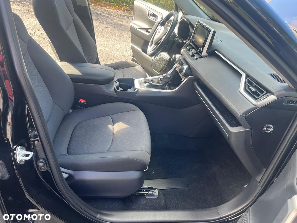 Toyota RAV4 - 18