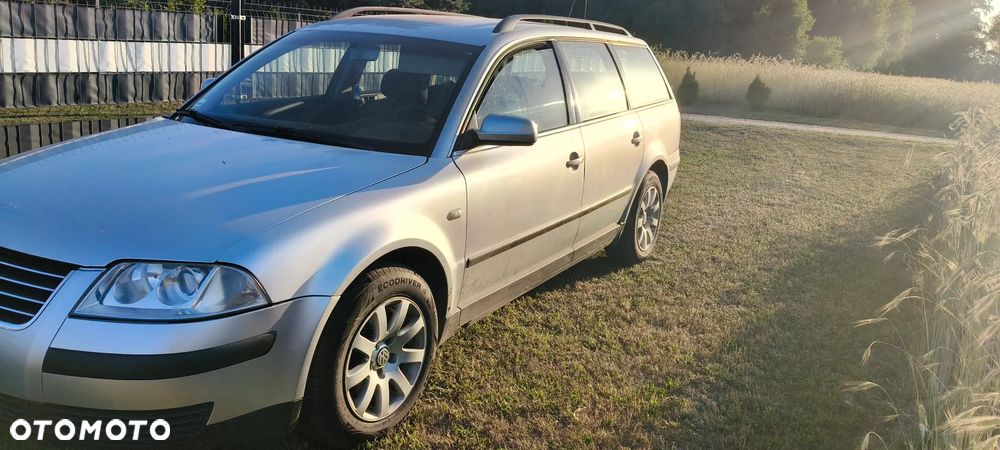 Volkswagen Passat 1.6 Comfortline - 1