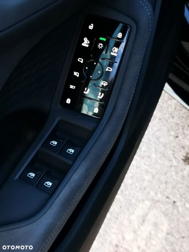 BMW Seria 5 - 33