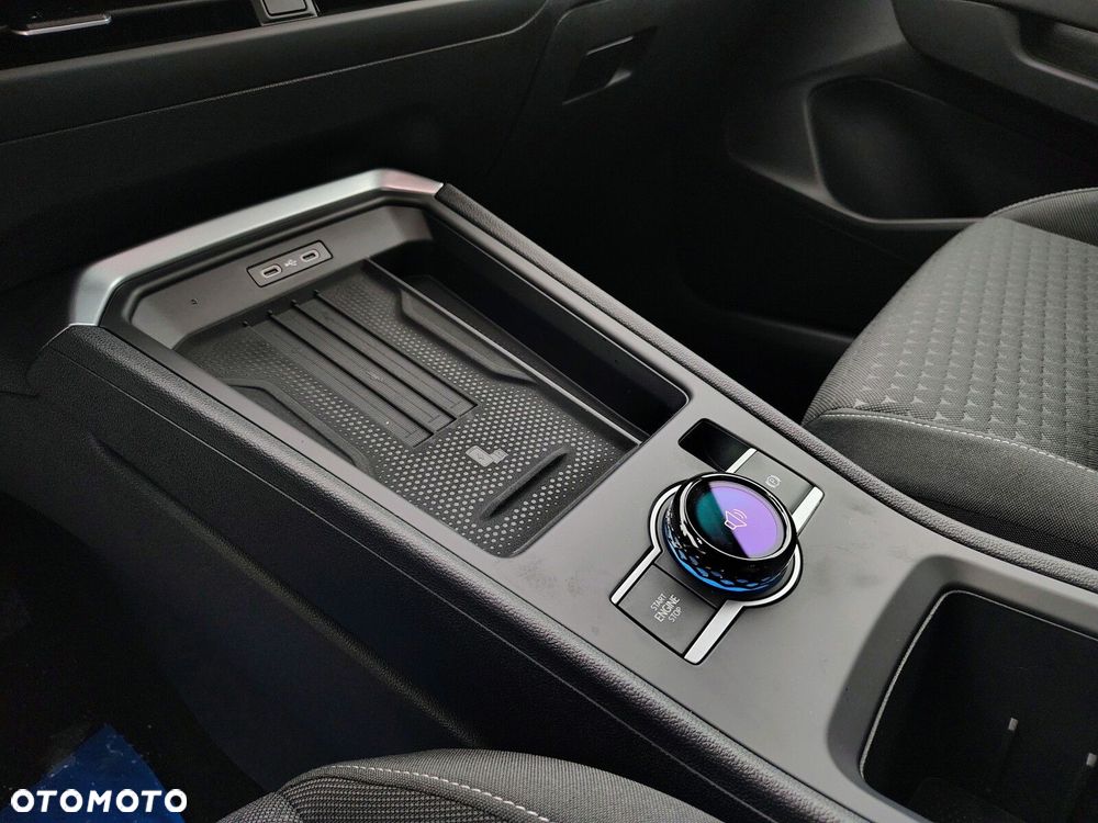 Volkswagen T-Roc - 14