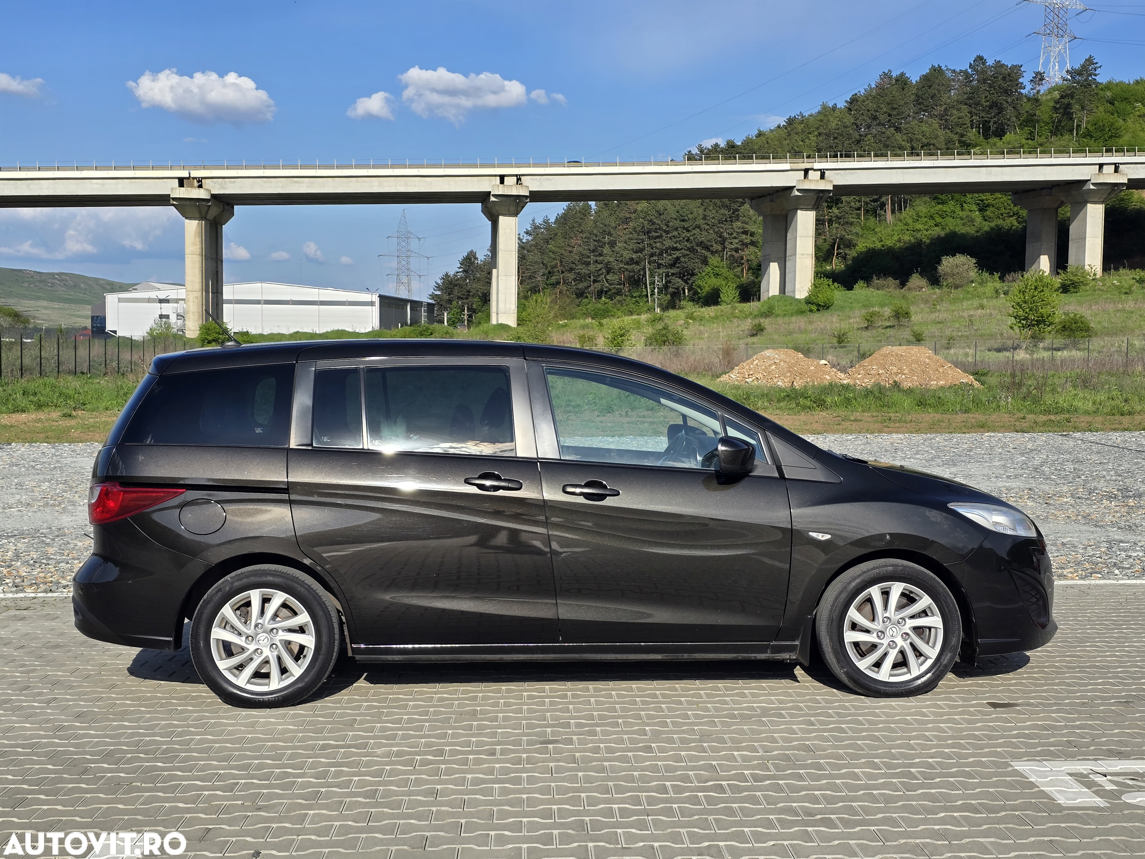 Mazda 5 - 14