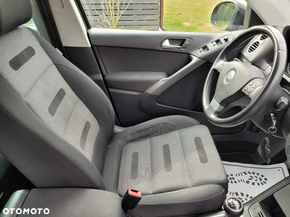 Volkswagen Tiguan 2.0 TDI DPF 4Motion Track & Style - 22