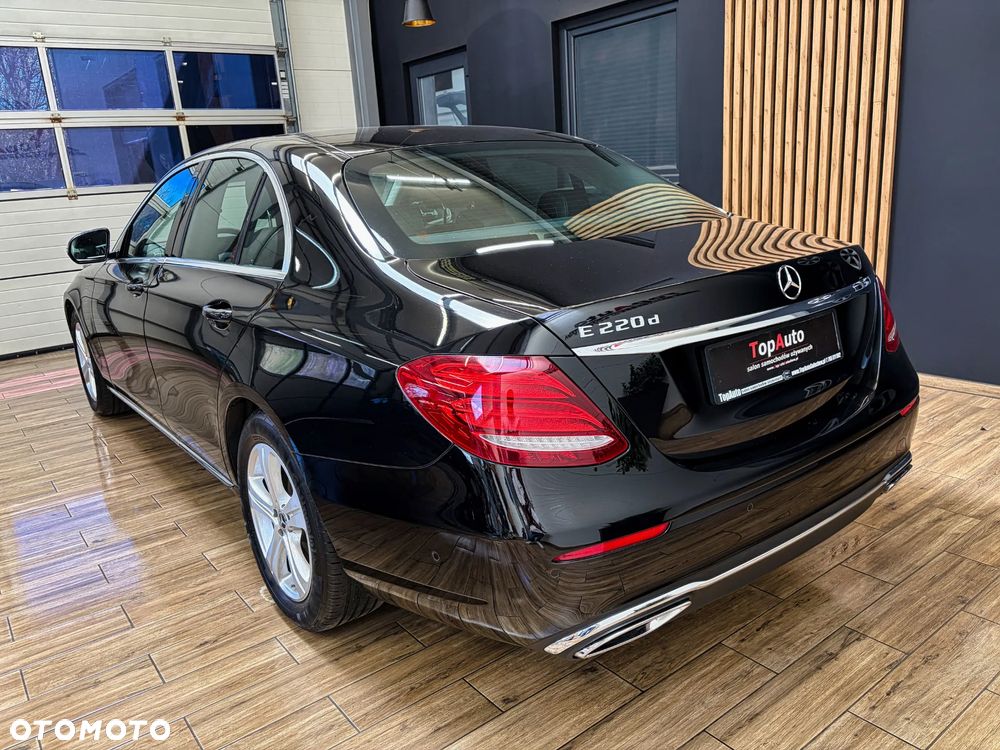 Mercedes-Benz Klasa E 220 d 9G-TRONIC - 10