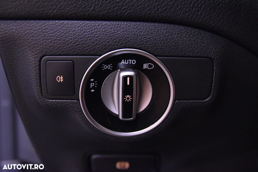 Mercedes-Benz CLA 220 d Aut. - 15