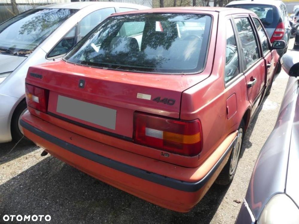 Volvo Seria 400 - 4