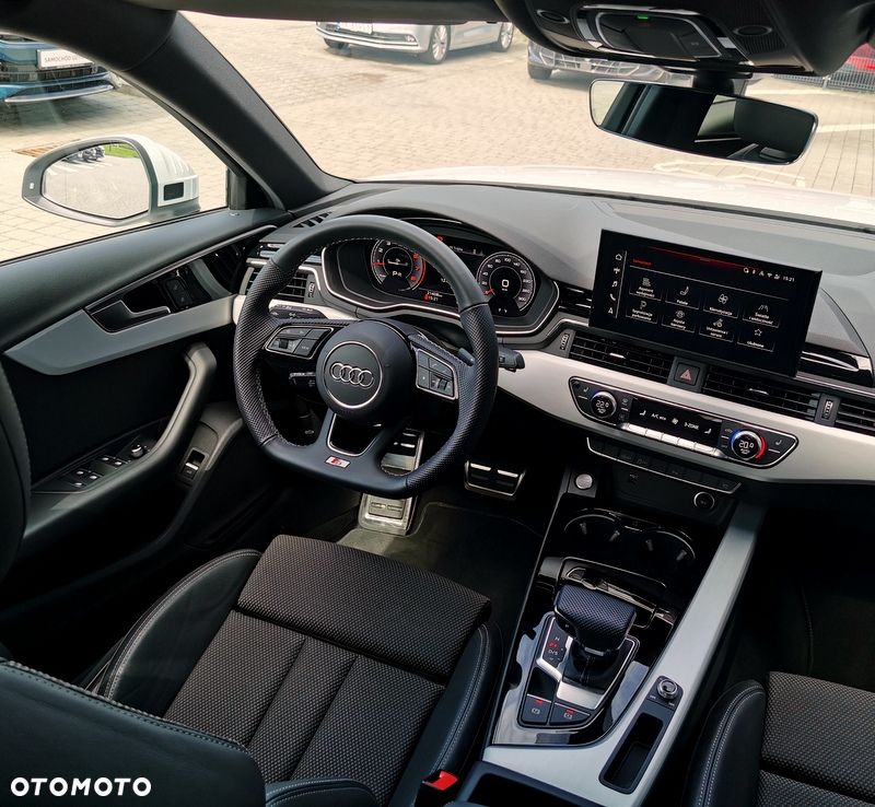 Audi A4 Limousine 35 TFSI mHEV S Line S tronic - 13