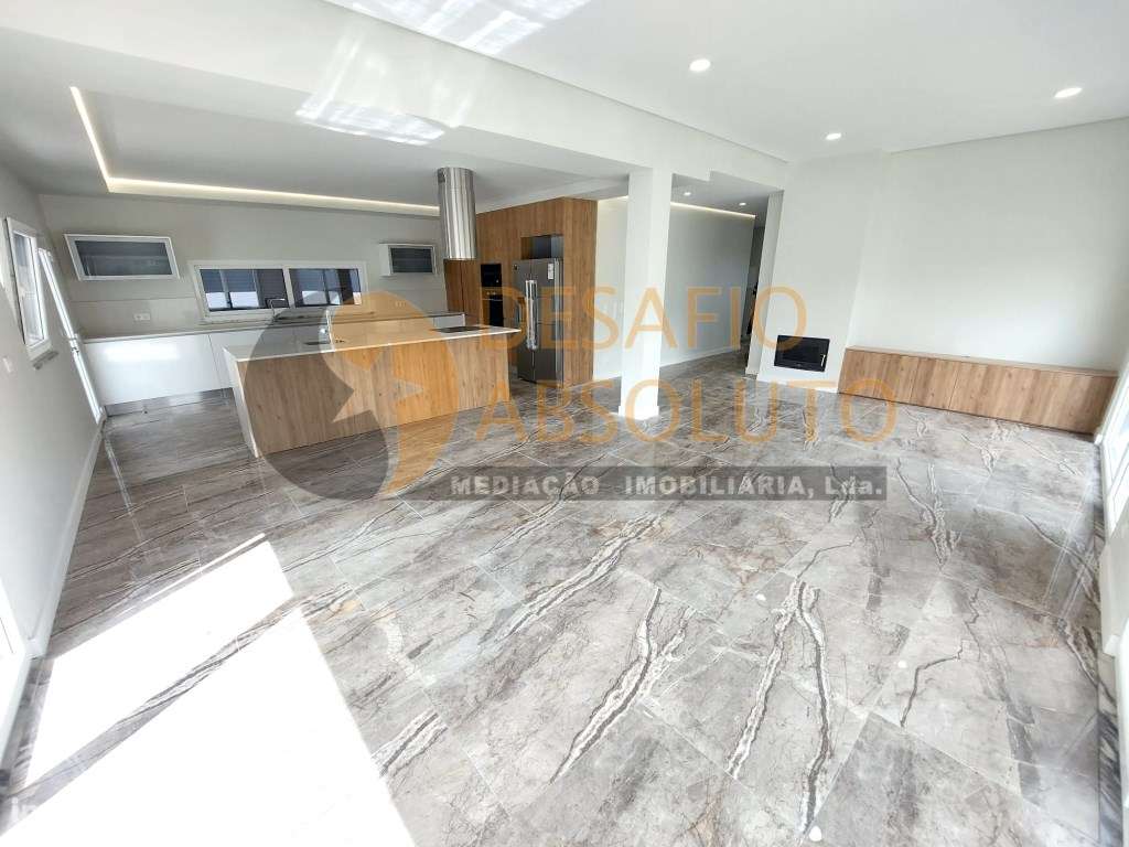 NOVA Moradia Isolada T5 c/ Piscina e Garagem - Azeitão - Grande imagem: 5/41