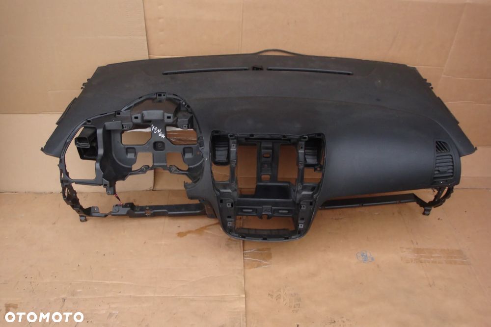 KIA VENGA deska z poduszka pasazera EU - 1