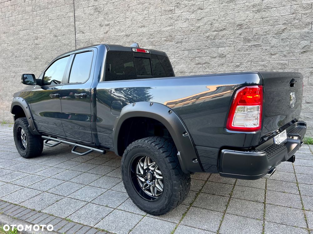 RAM 1500 Crew Cab Shortbed Bighorn - 16
