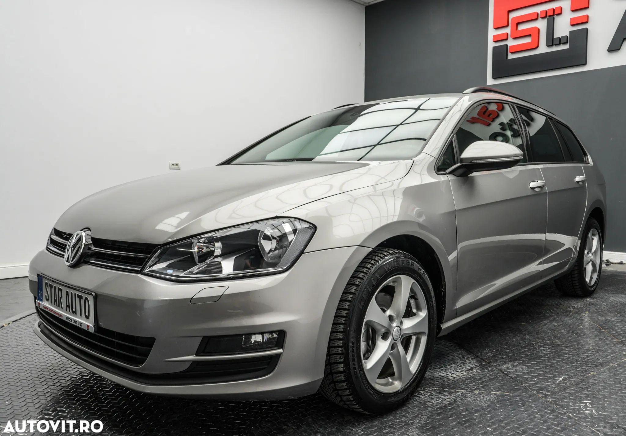 Volkswagen Golf 1.6 TDI DPF DSG Trendline - 1