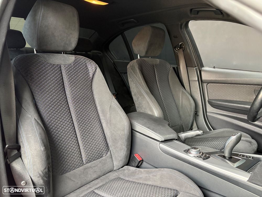 BMW 320 d Auto Pack M - 13