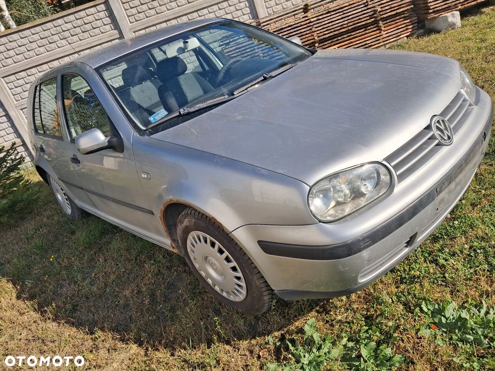 Volkswagen Golf 4 IV silnik kompletny 1.9 TDI 101KM ATD AXR BER skrzynia 5 biegów sprzęgło drzwi maska klapa zderzak lusterko lampa reflektor szyba maglownica piasta zacisk mechanizm panel sterownik wiązka lewarek fotel zegary stacyjka felga sterownik tapicerka schowek alternator rozrusznik podstawa pompa paliwa pływak EGR pokrywa osłona mcperson amortyzator sprężyna pas przedni wzmocnienie czołowe rura dolotowa przewód chłodnica intercooler zbiorniczek włącznik czujnik przekaźnik moduł zamek sanki głośnik hak holowniczy przepustnica przepływomierz powietrza NA CZĘŚCI WSZYSTKIE CZĘŚCI