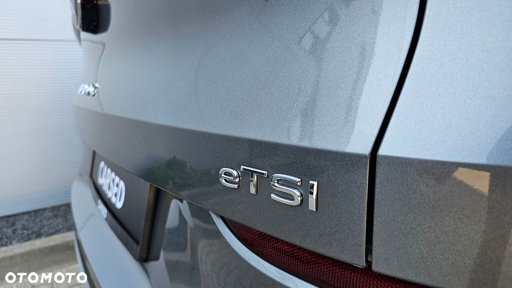 Volkswagen T-Roc - 14