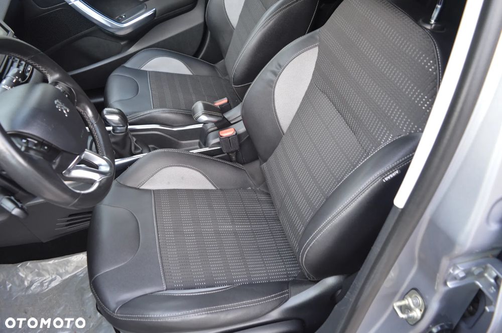 Peugeot 2008 1.6 VTi Allure - 18