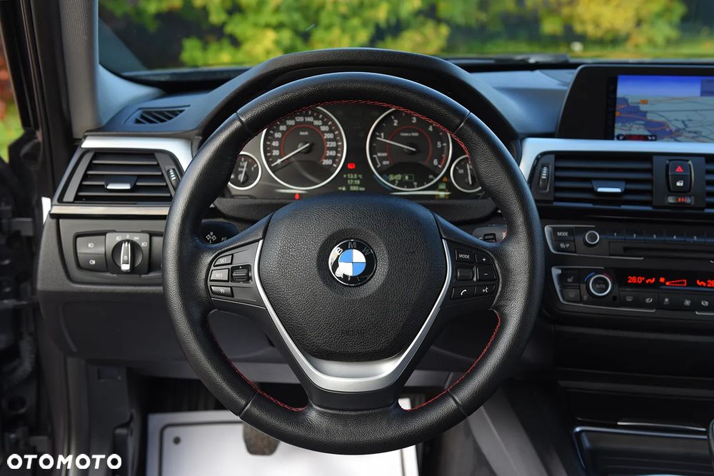BMW Seria 3 318d Sport Line - 4