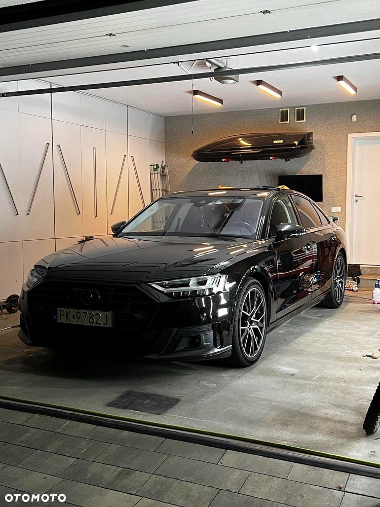 Audi A8 - 1