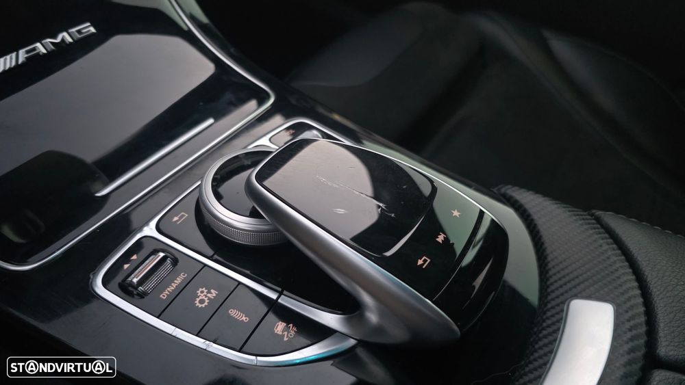 Mercedes-Benz C 63 AMG Standard - 23