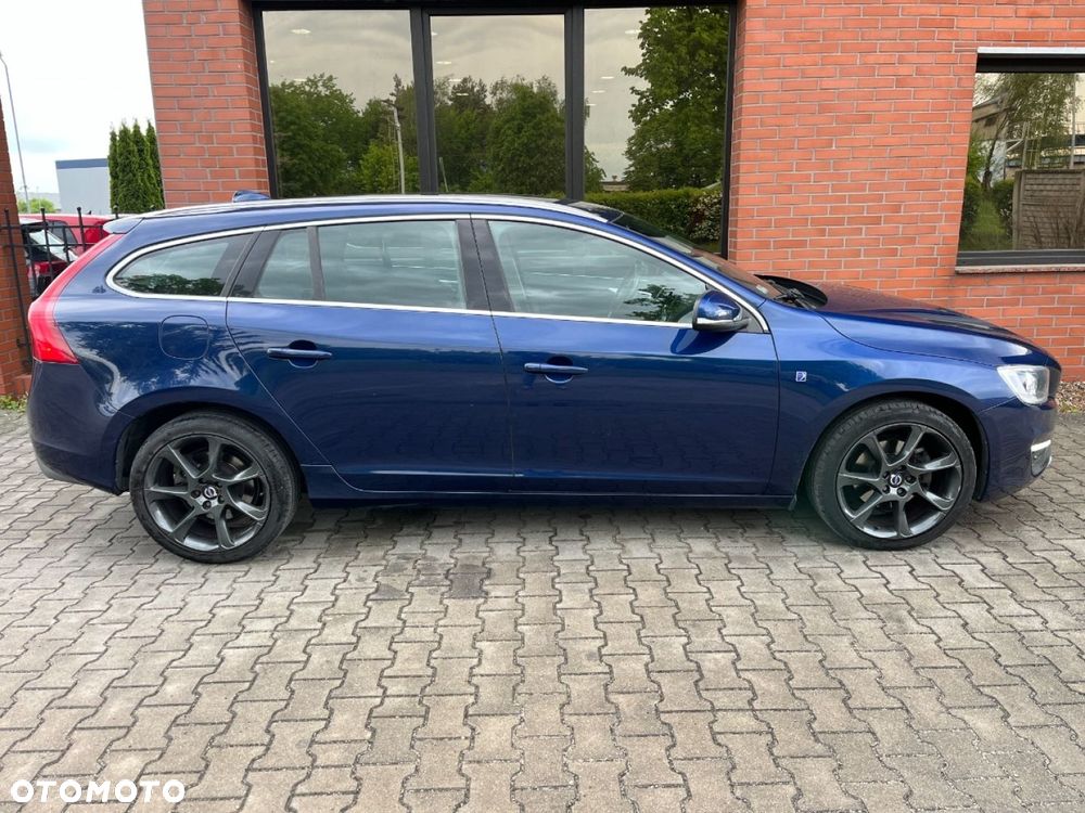 Volvo V60 D3 Summum - 23