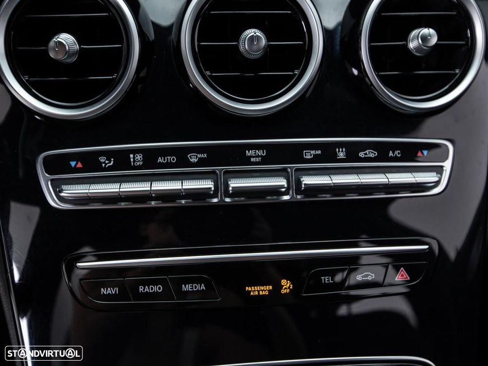 Mercedes-Benz C 300 de AMG Line - 21