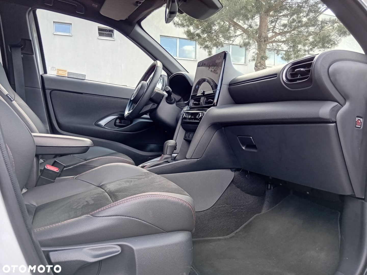 Toyota Yaris Cross - 16