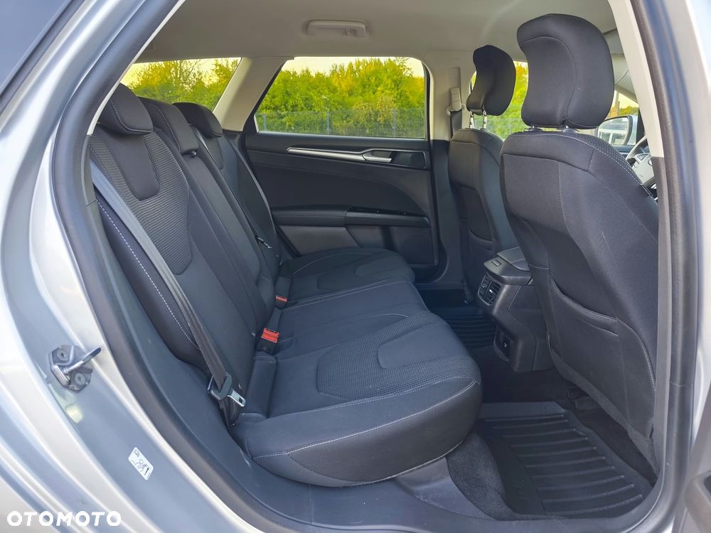 Ford Mondeo - 21