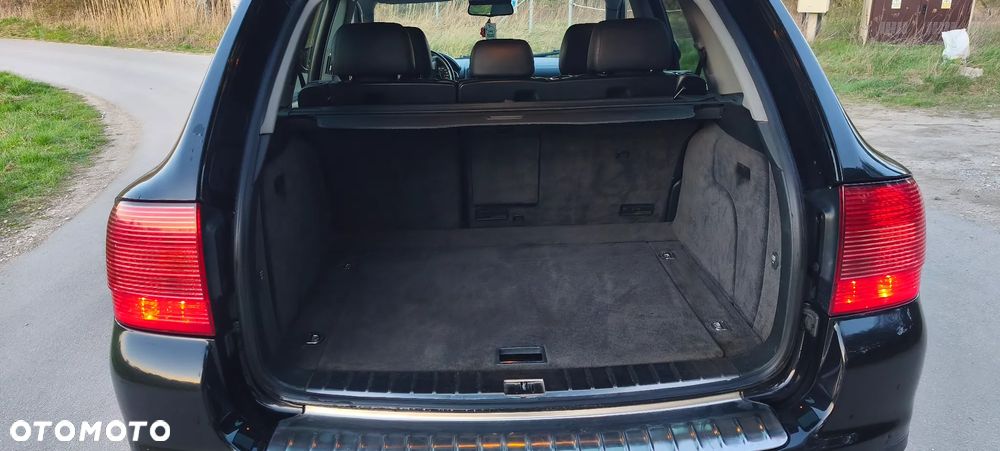 Porsche Cayenne - 23