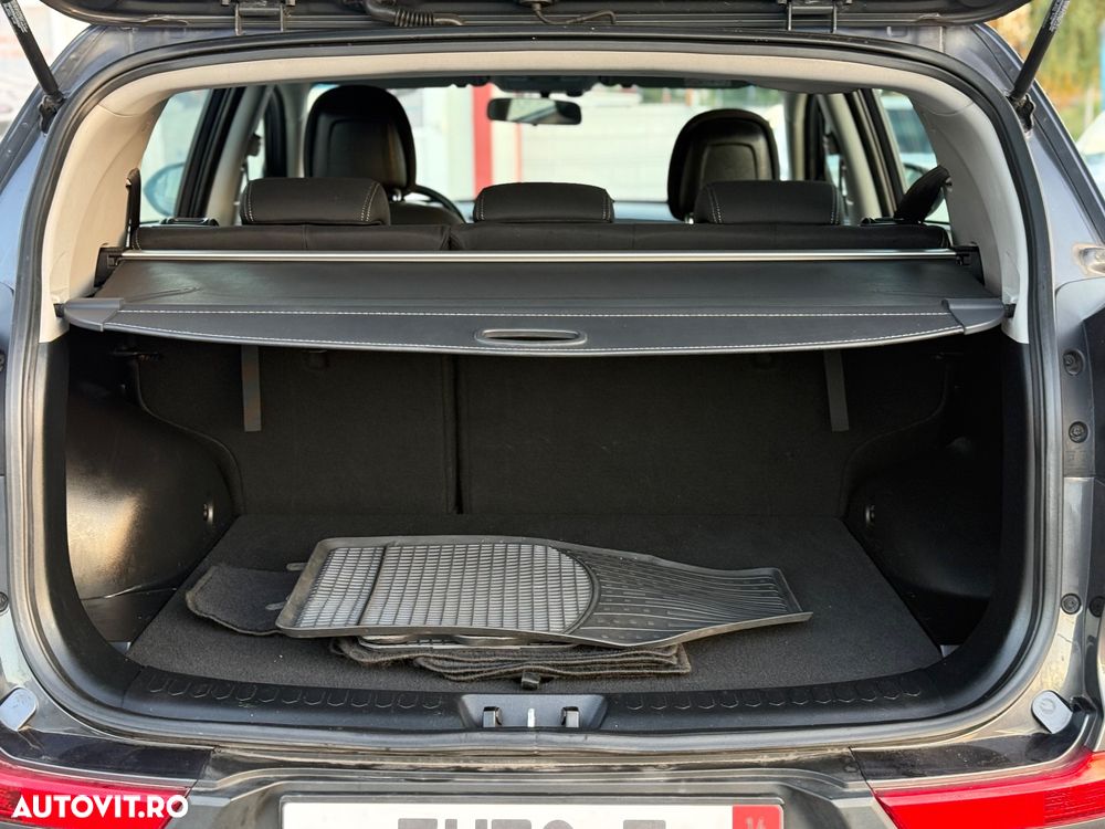 Kia Sportage - 12
