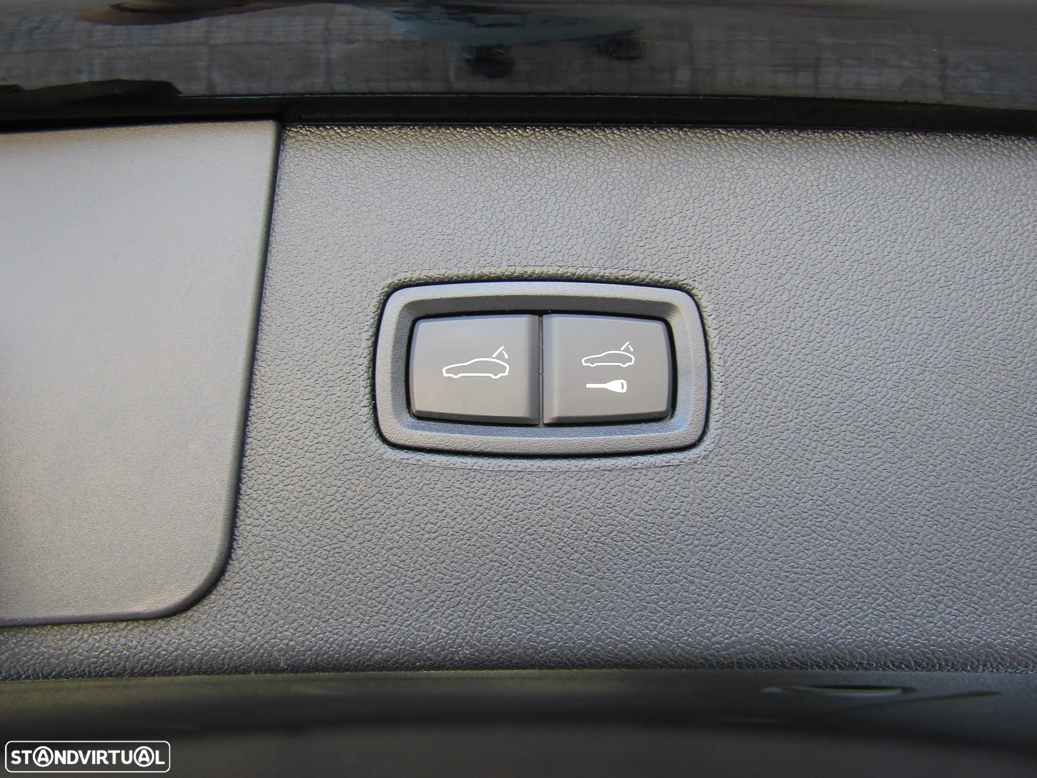 Porsche Cayenne E-Hybrid Platinum Edition - 33