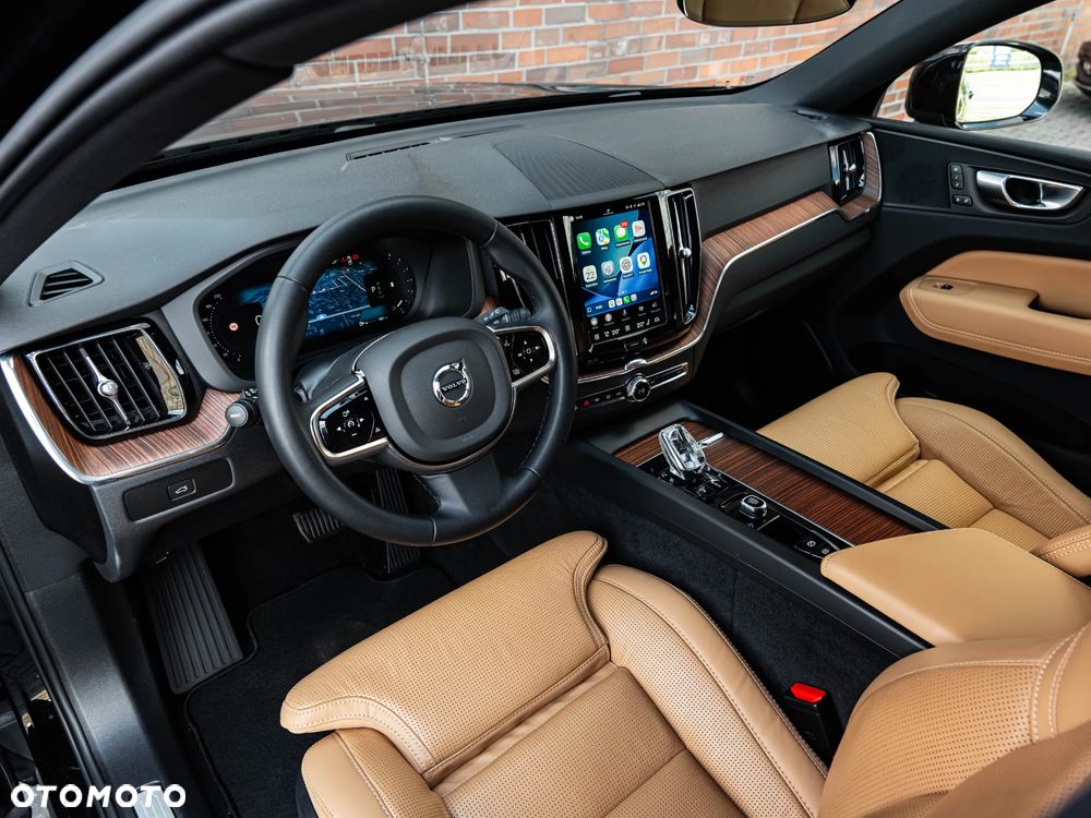 Volvo XC 60 B4 D AWD Ultimate Bright - 22