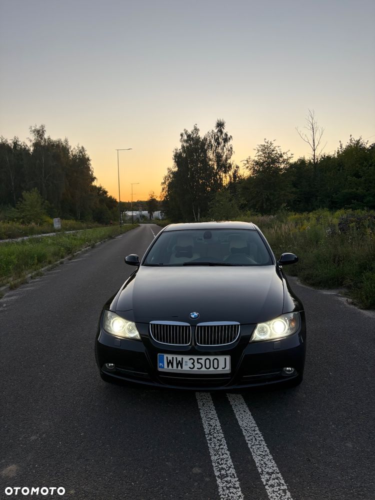 BMW Seria 3 330i - 11