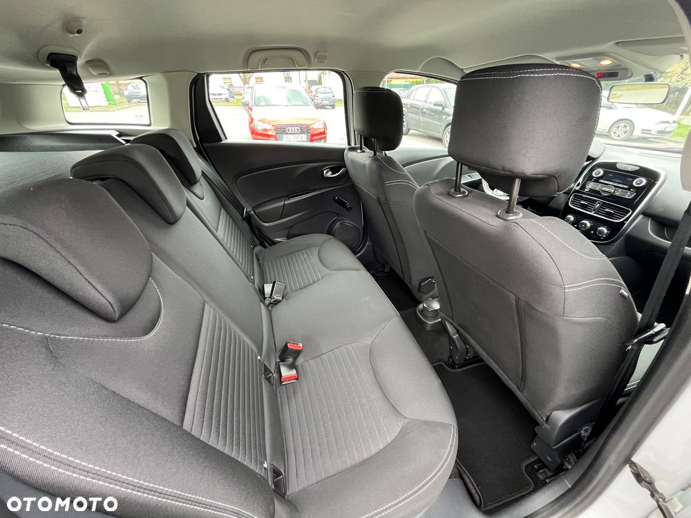 Renault Clio 1.2 16V 75 LIMITED - 21