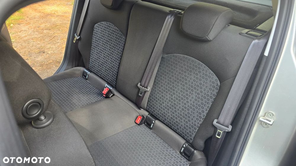 Opel Corsa 1.4 Active - 32