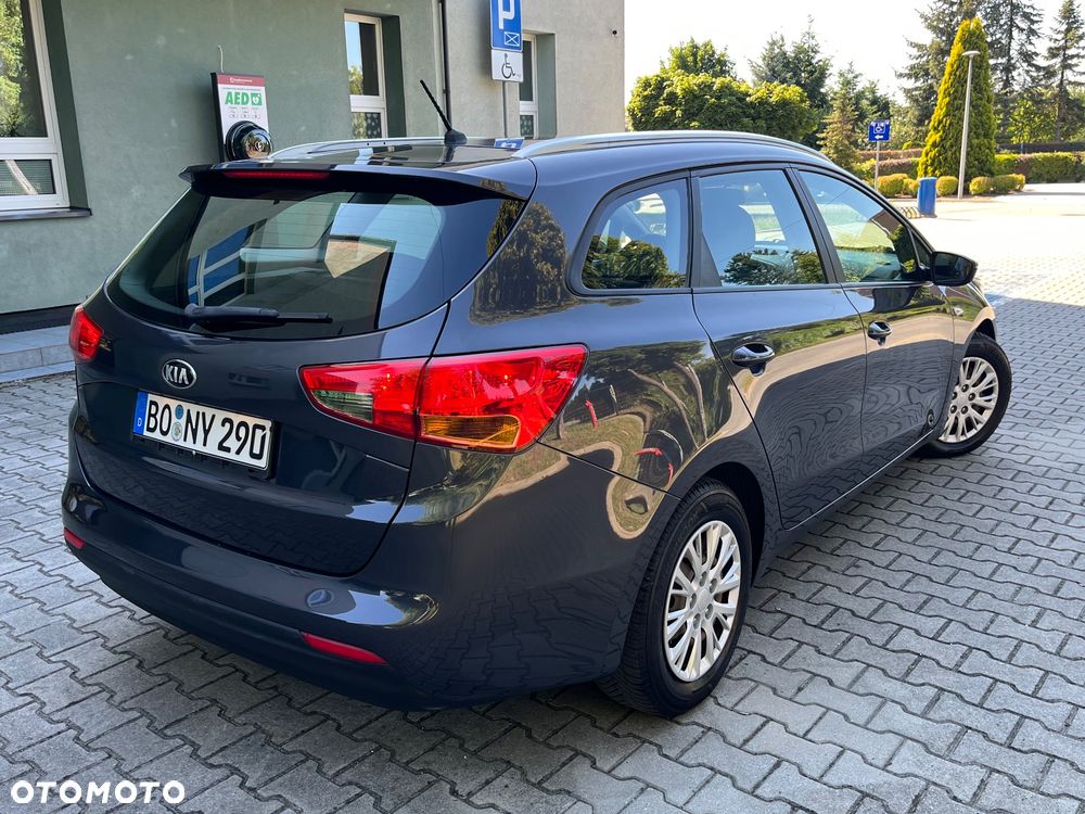 Kia Ceed 1.6 GDI Spirit - 4