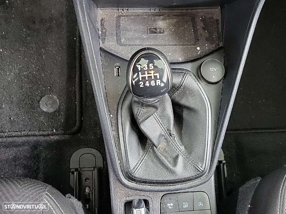 Ford Fiesta 1.0 EcoBoost S&S TITANIUM - 15