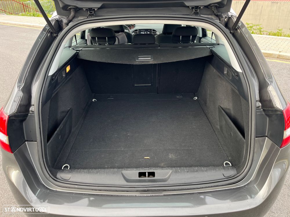 Peugeot 308 SW PureTech 130 Stop & Start Allure - 12