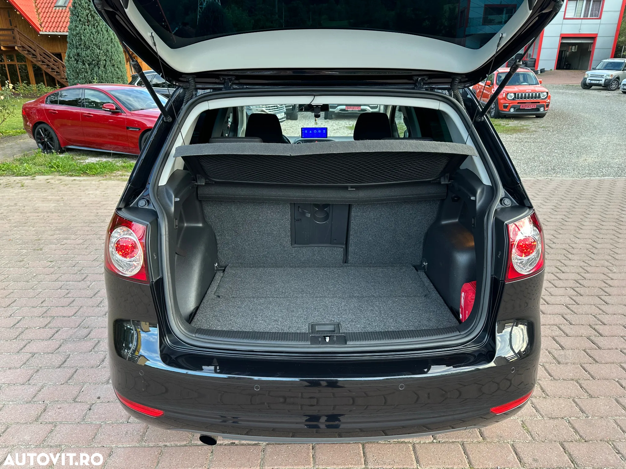 Volkswagen Golf Plus 1.6 TDI DPF Team - 10