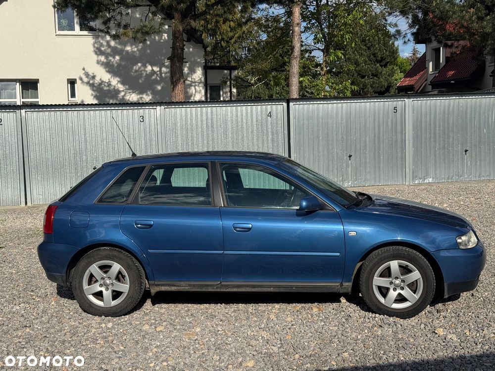 Audi A3 Sportback - 6