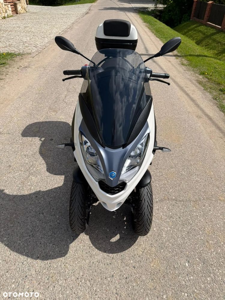 Piaggio MP-3 - 7