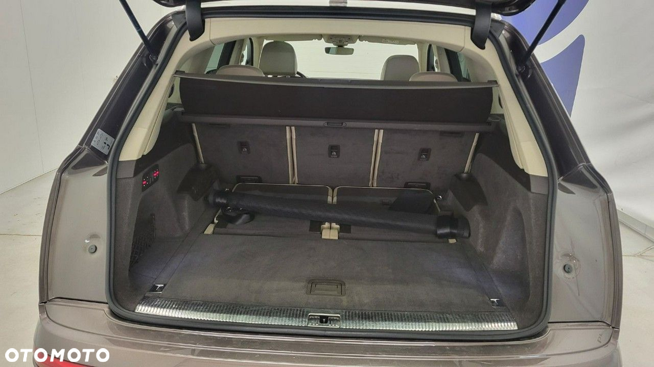 Audi SQ7 - 24