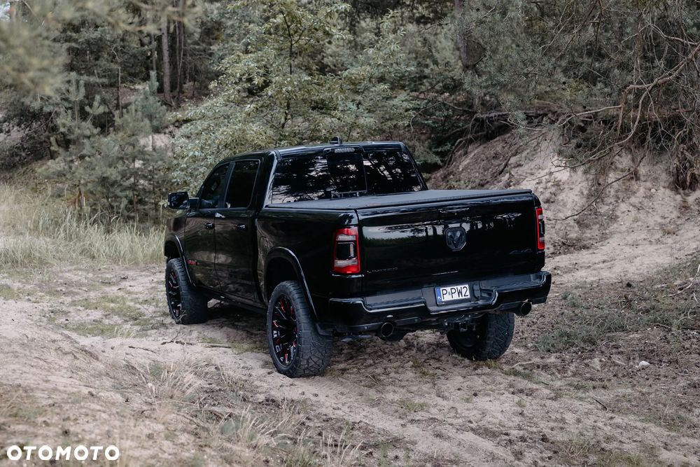RAM 1500 Crew Cab Shortbed Limited - 3